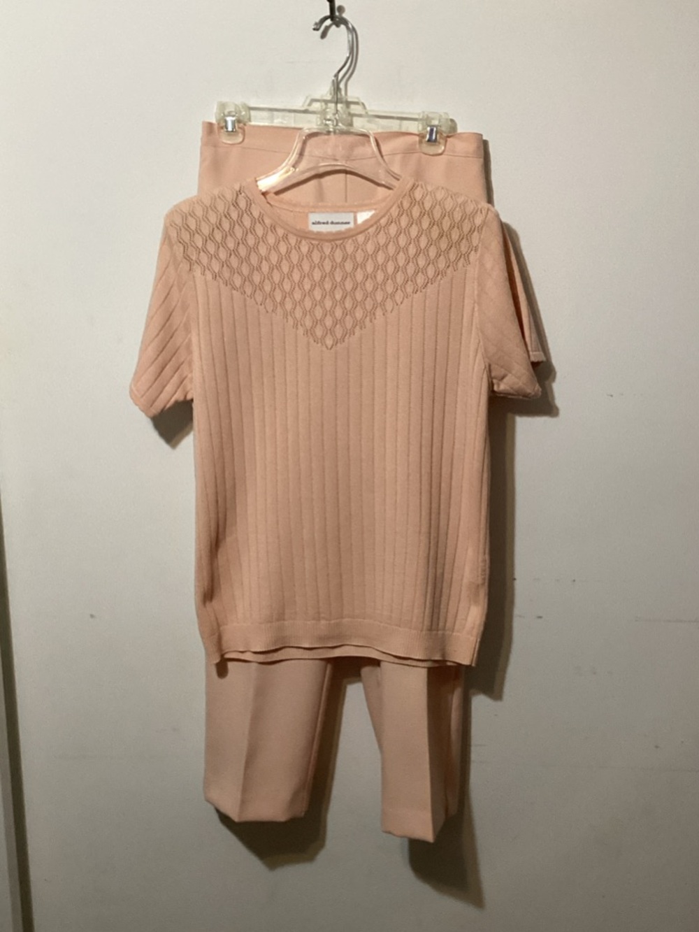 Vintage-Style Alfred Dunner 2-Piece Knit Pant Set - Peach/Salmon **Top M Pants 8